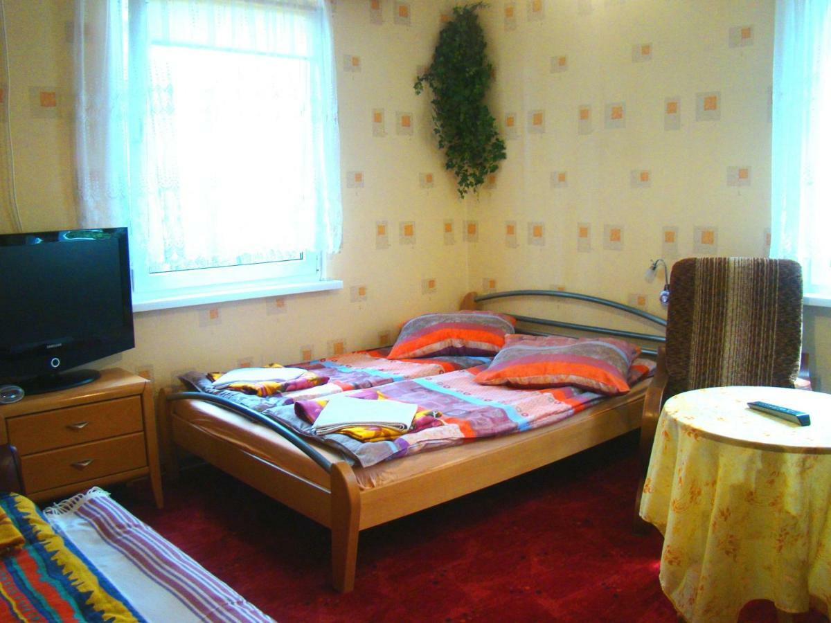 Osrodek Wypoczynkowy Oaza Hotel Kuznica Zbaska Kültér fotó