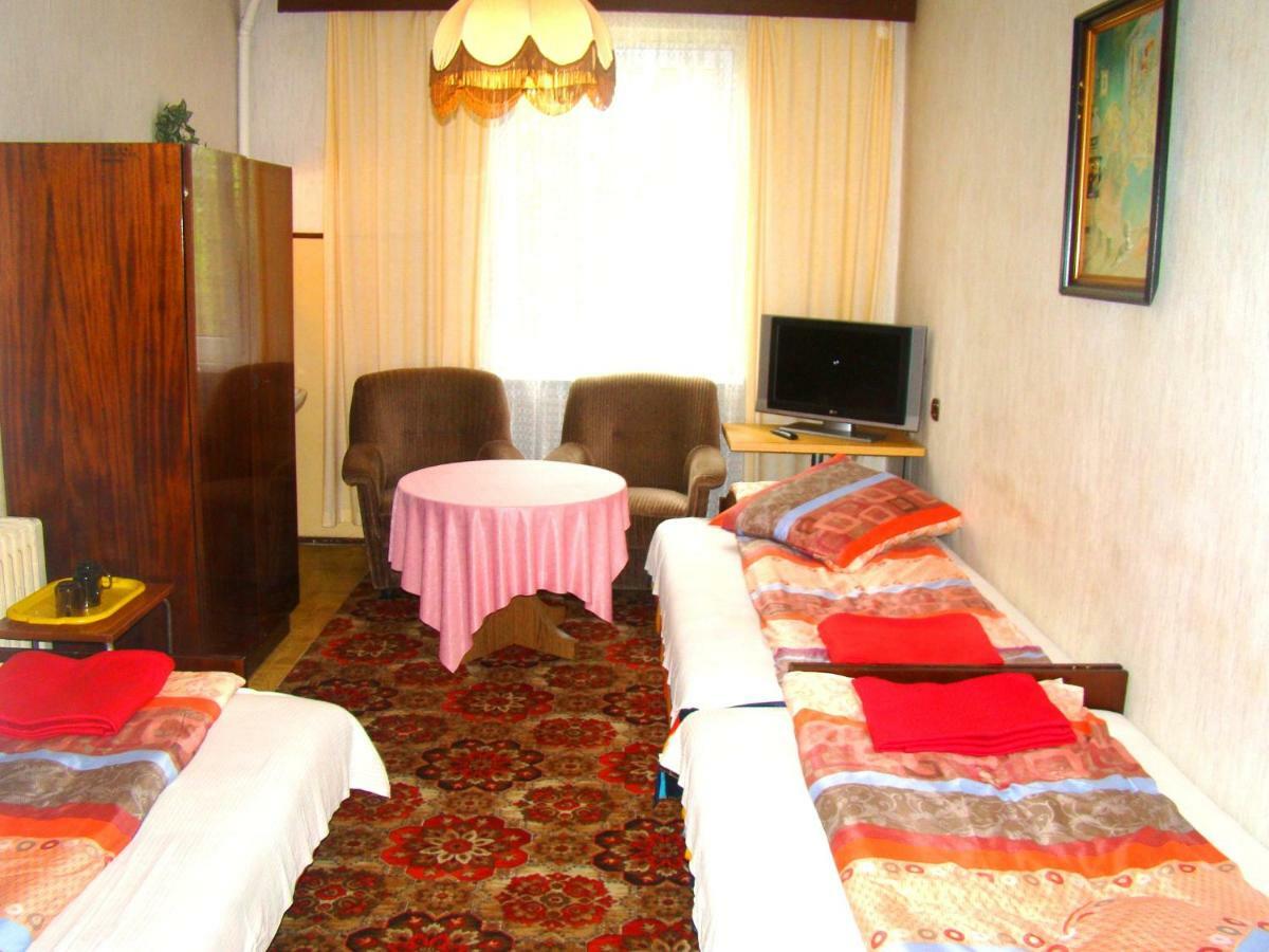 Osrodek Wypoczynkowy Oaza Hotel Kuznica Zbaska Kültér fotó
