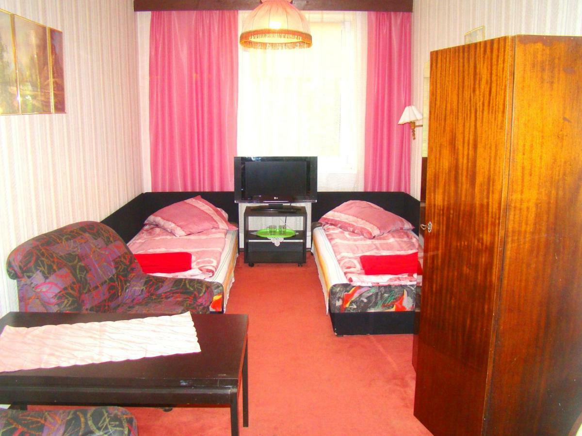 Osrodek Wypoczynkowy Oaza Hotel Kuznica Zbaska Kültér fotó