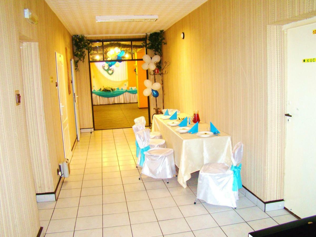 Osrodek Wypoczynkowy Oaza Hotel Kuznica Zbaska Kültér fotó