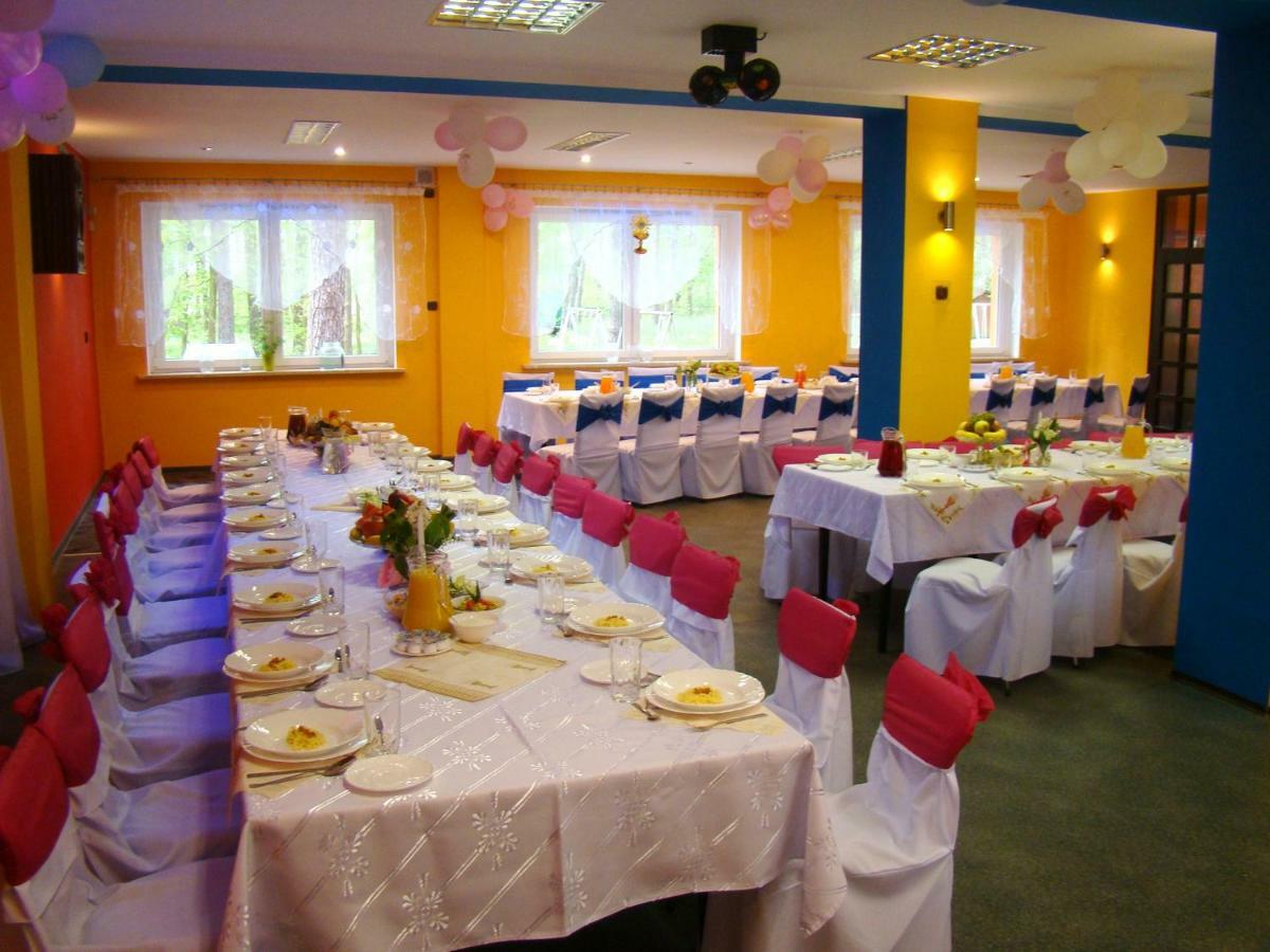 Osrodek Wypoczynkowy Oaza Hotel Kuznica Zbaska Kültér fotó